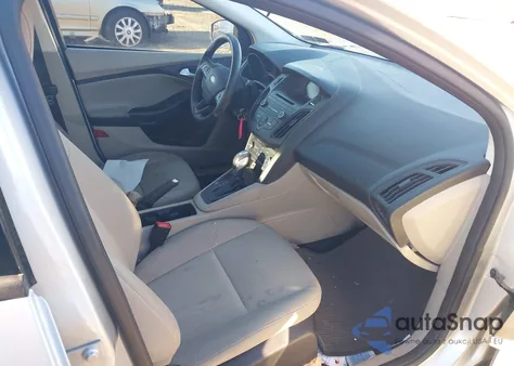 2016 Ford Focus Se z USA, uszkodzony, nr VIN 1FADP3K28GL382080